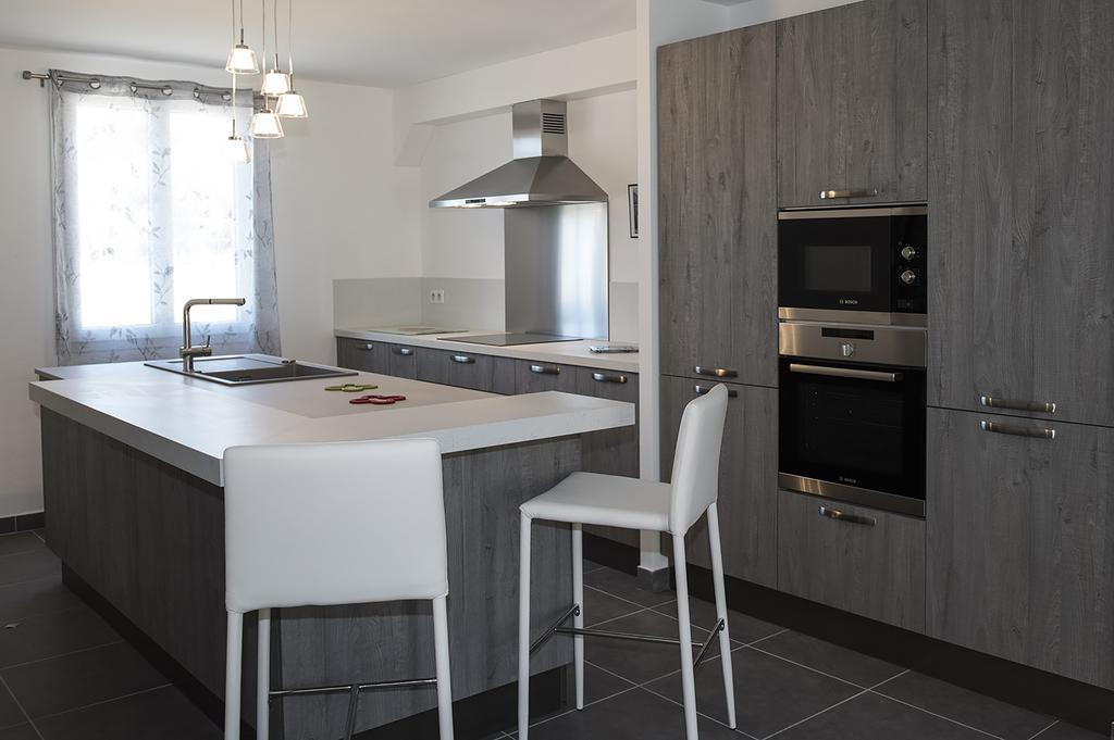 Gite Les Courlis Saint-Étienne-du-Grès Bagian luar foto